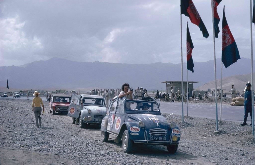 RALLY_MARRUECOS_1970_a_©CITROEN_COMMUNICATION_GEORGES_GUYOT