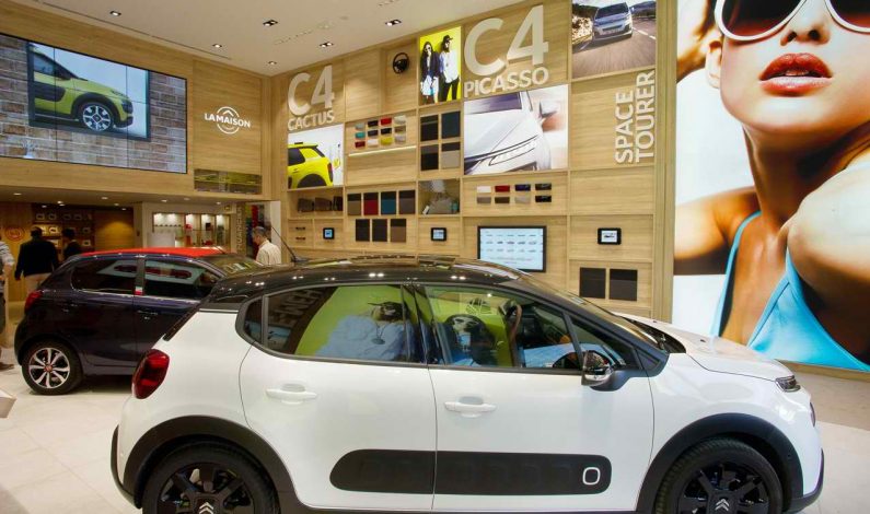 La Maison Citroën abre en París.